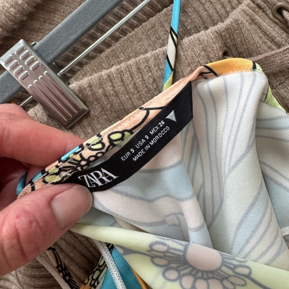 Zara Floral Dress - 70s Dress - Picture 4 of 4